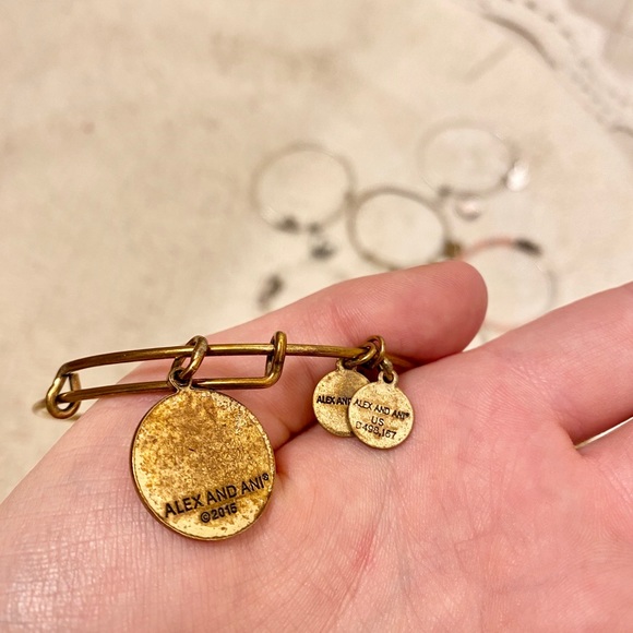 Bundle of 8 alex & ani bracelets - Picture 5 of 16